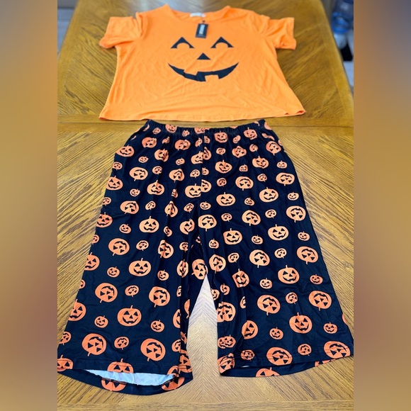 zenbriele Other - Zenbrile plus size Halloween Pumpkin Pajama Set nwt